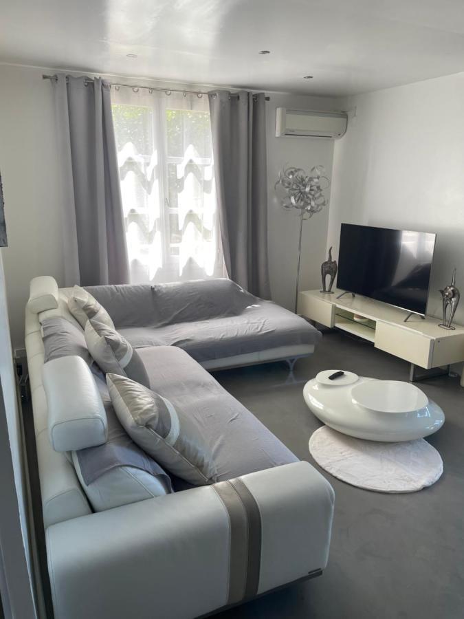 Charmant T2 Meuble Proche Chu Bellepierre Saint-Denis Exterior foto